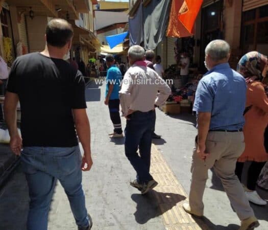 Siirt’te bıçaklı kavga: 1’i ağır 2 yaralı